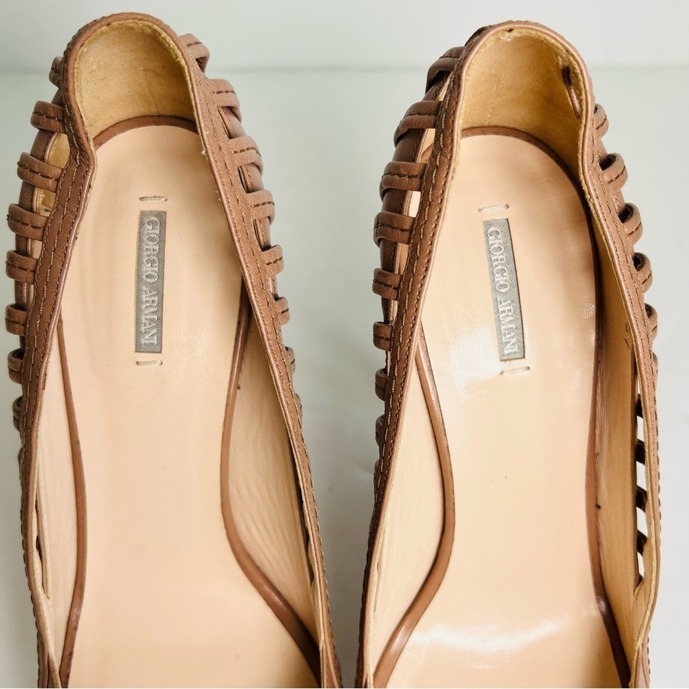 Giorgio Armani Women's Pumps - Picture 6 of 9